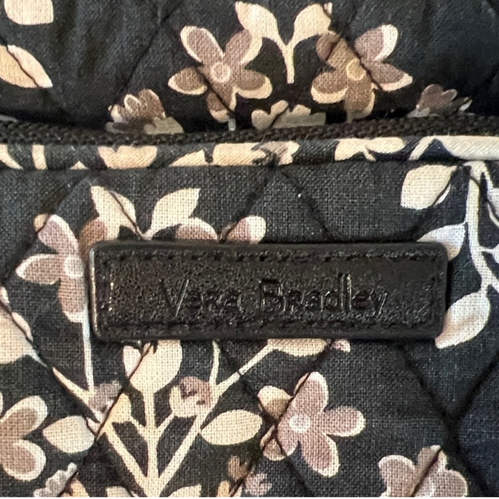 Vera Bradley Floral Black and White Women's Bag - Picture 6 of 9